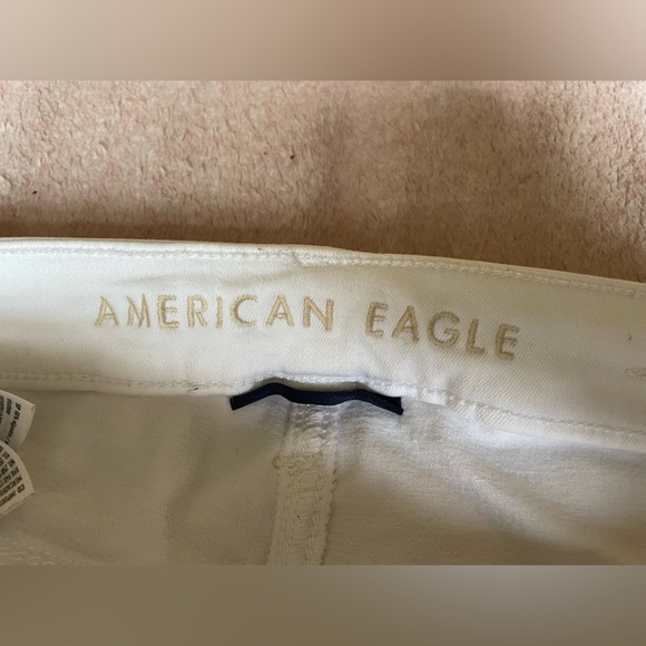 White American Eagle Ripped Jeans! - Picture 3 of 3